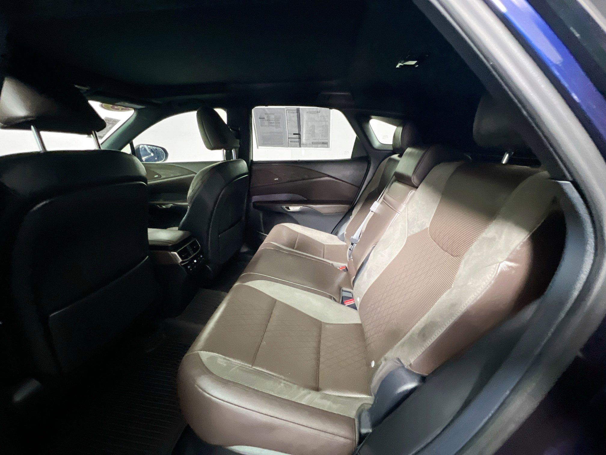 Used 2023 Lexus RX 350 FWD w/ Cold Area Package image 29