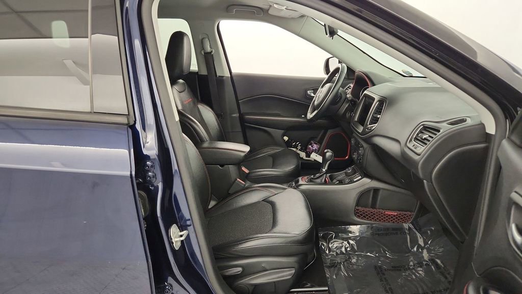 Used 2019 Jeep Compass Trailhawk image 27