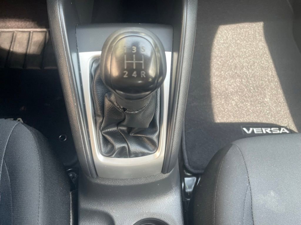 Used 2023 Nissan Versa S FWD image 18
