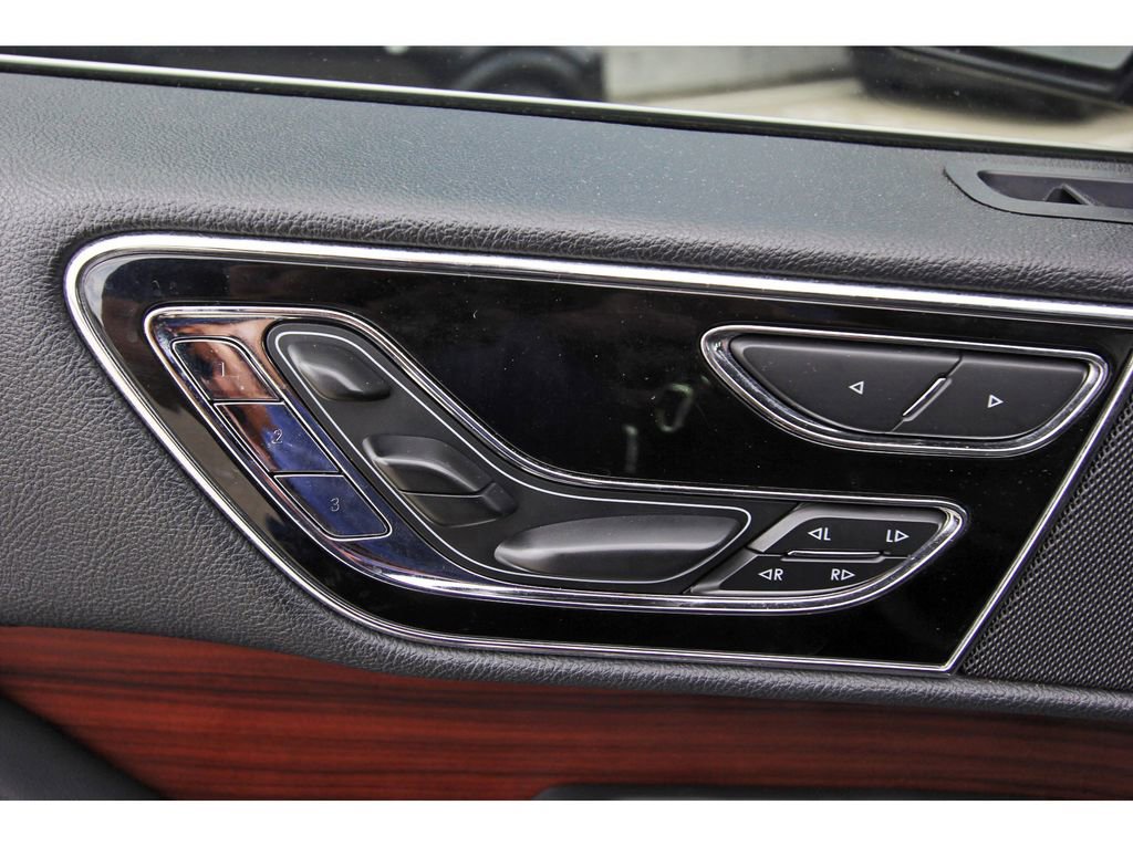 Used 2023 Lincoln Navigator L Reserve AWD/4WD image 29