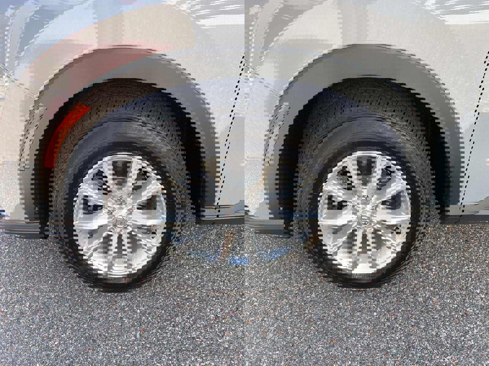 Used 2024 Honda CR-V EX-L image 11