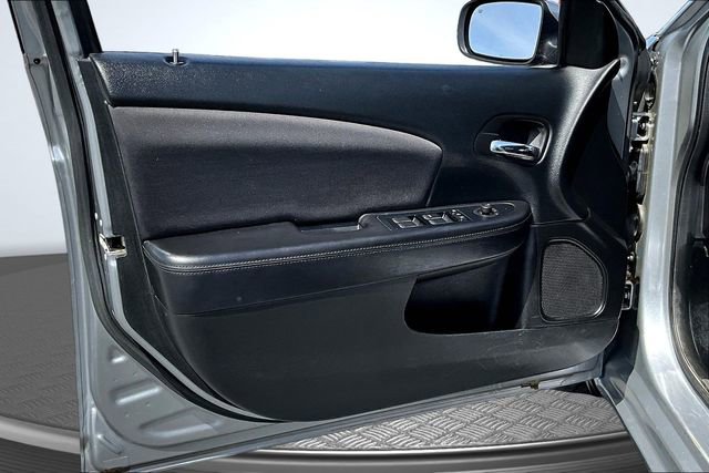 Used 2013 Chrysler 200 Touring image 19