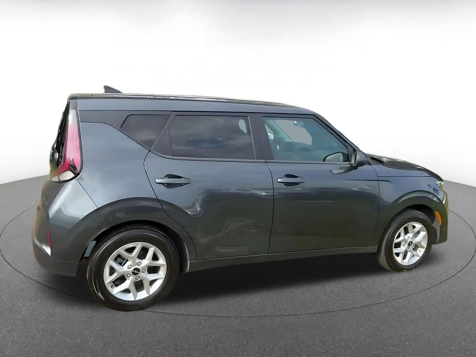Used 2025 Kia Soul LX w/ LX Technology Package FWD image 14