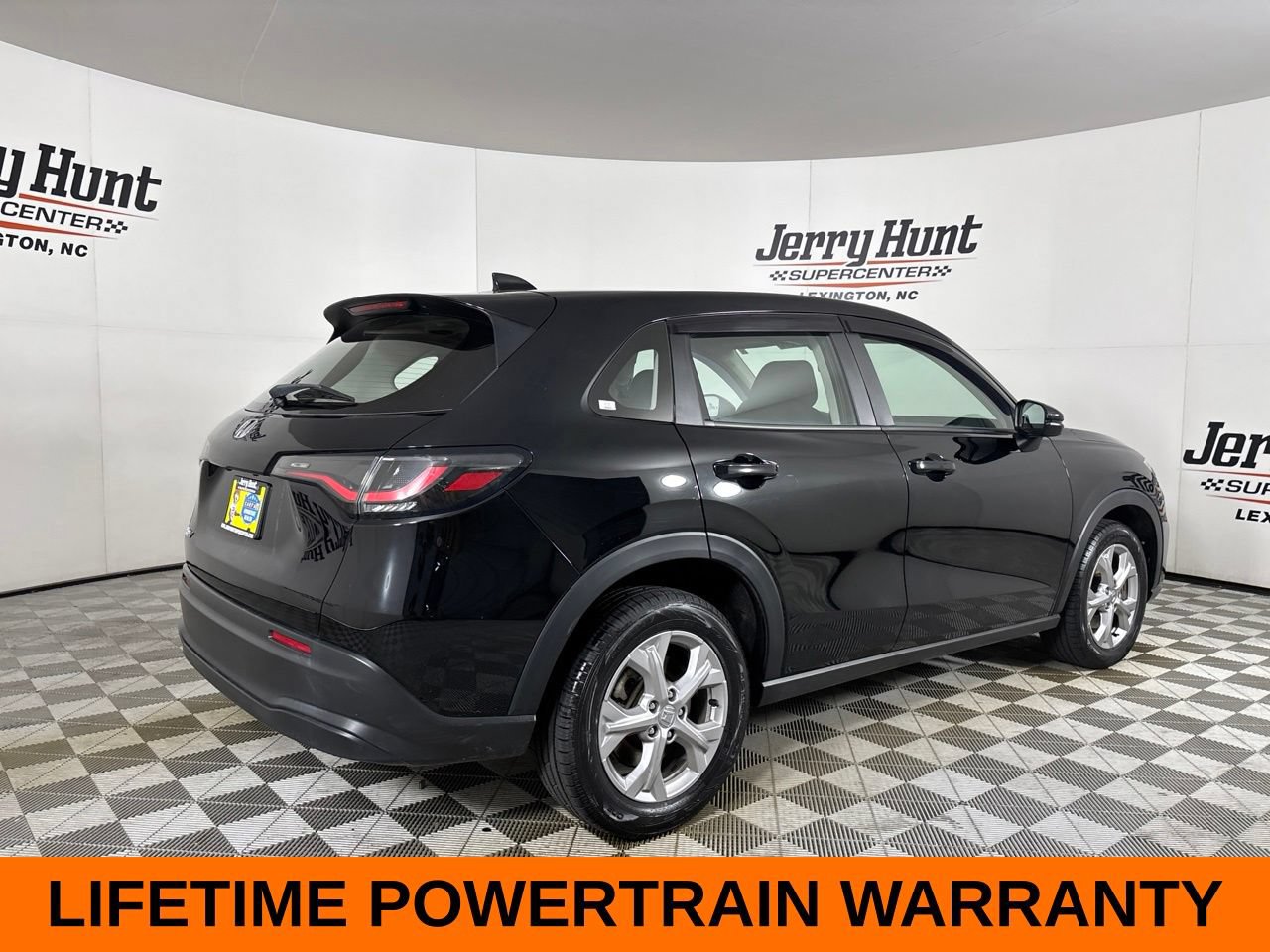 Used 2024 Honda HR-V LX image 5