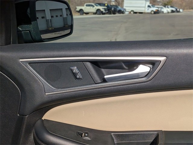 Used 2024 Ford Edge SEL image 35