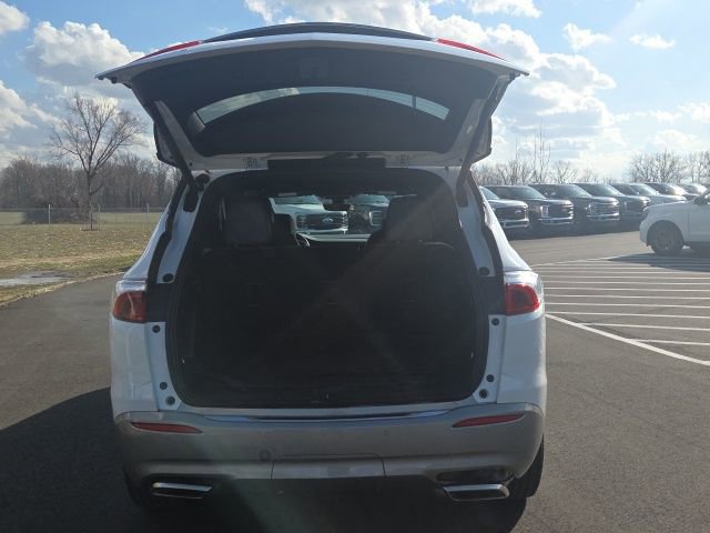 Used 2024 Buick Enclave Premium FWD image 10