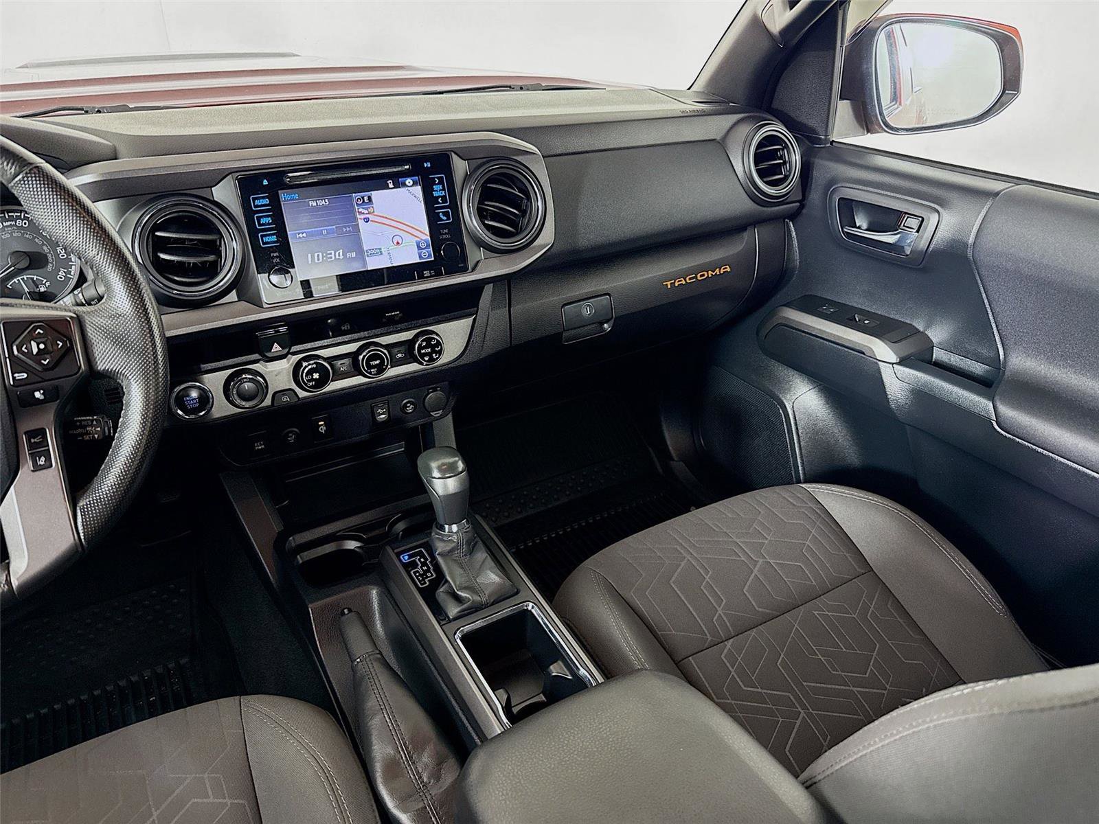 Used 2018 Toyota Tacoma TRD Sport image 24