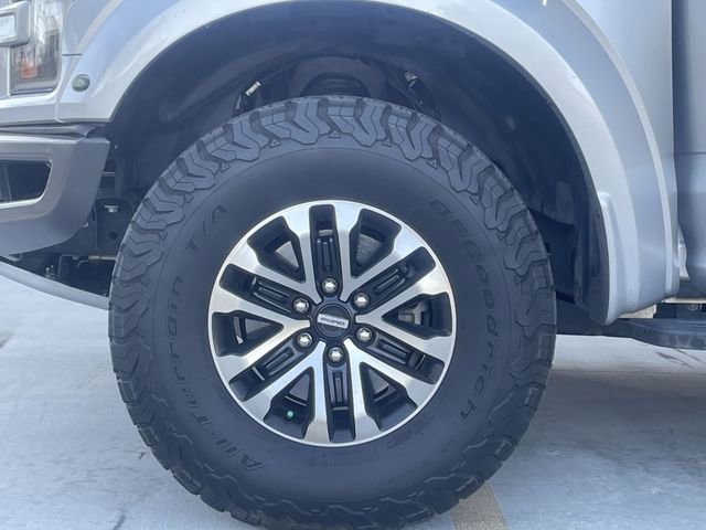 Used 2019 Ford F150 Raptor w/ Equipment Group 802A Luxury AWD/4WD image 31