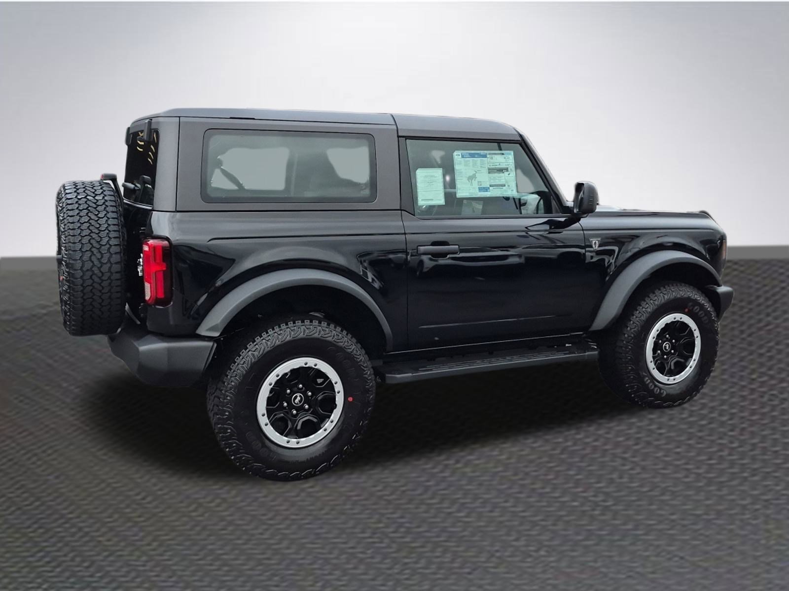 New 2025 Ford Bronco 2-Door w/ Sasquatch Package image 4