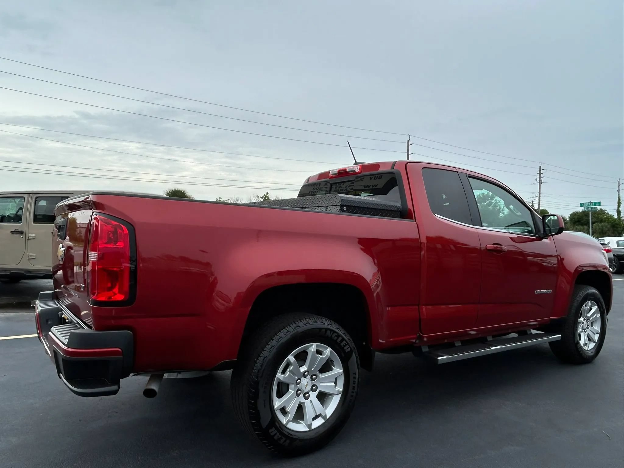 Used 2016 Chevrolet Colorado LT w/ LT Convenience Package RWD image 10