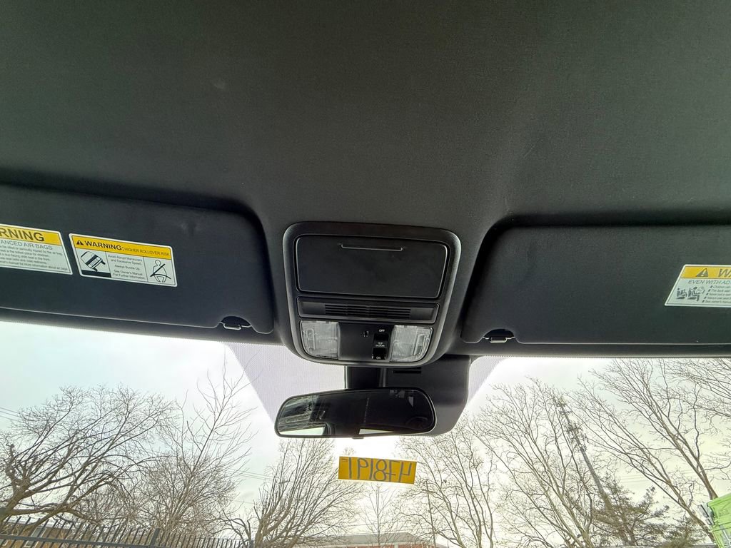 Used 2022 Honda Pilot Sport image 26