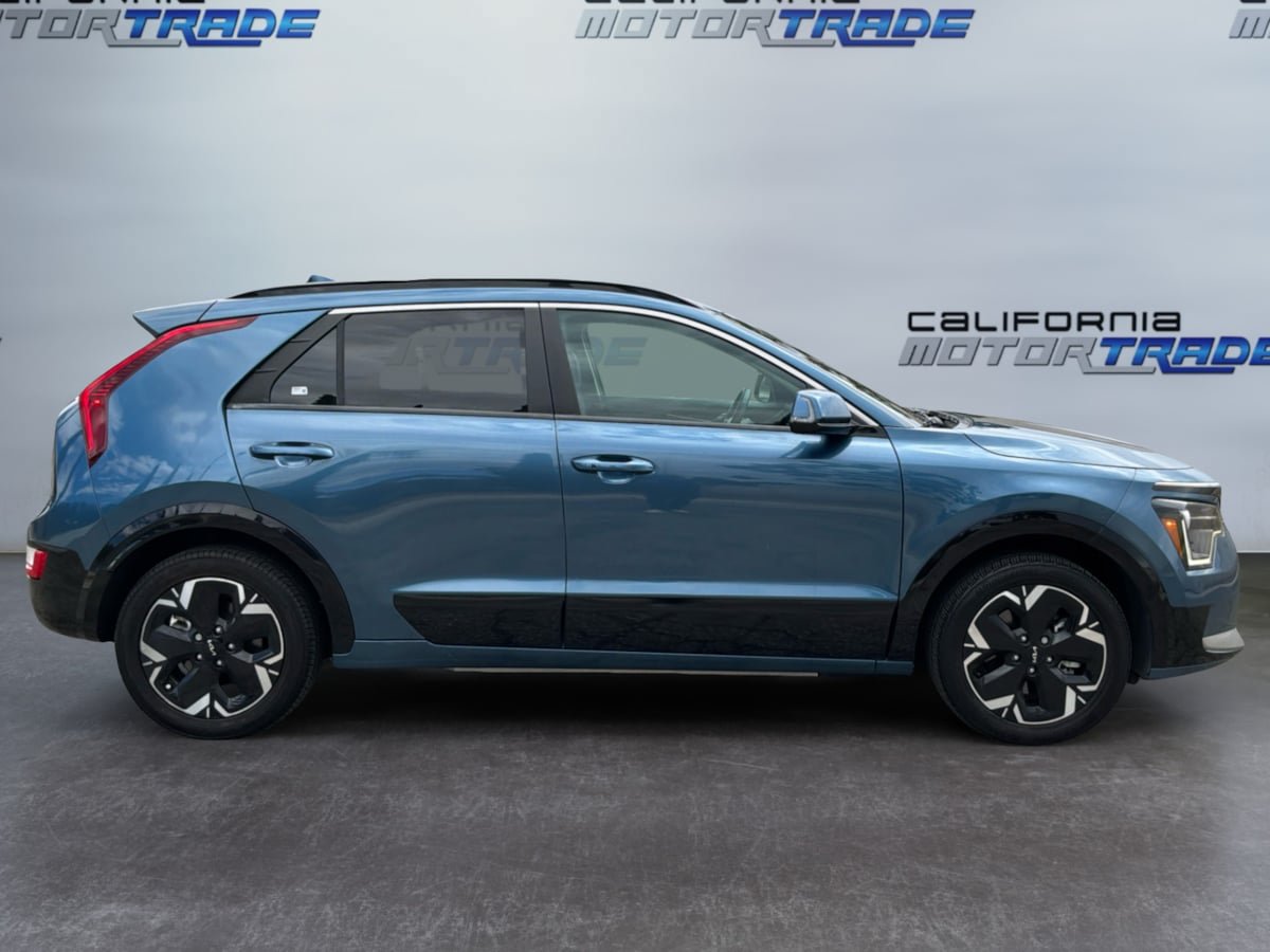 Used 2023 Kia Niro Wind FWD image 4