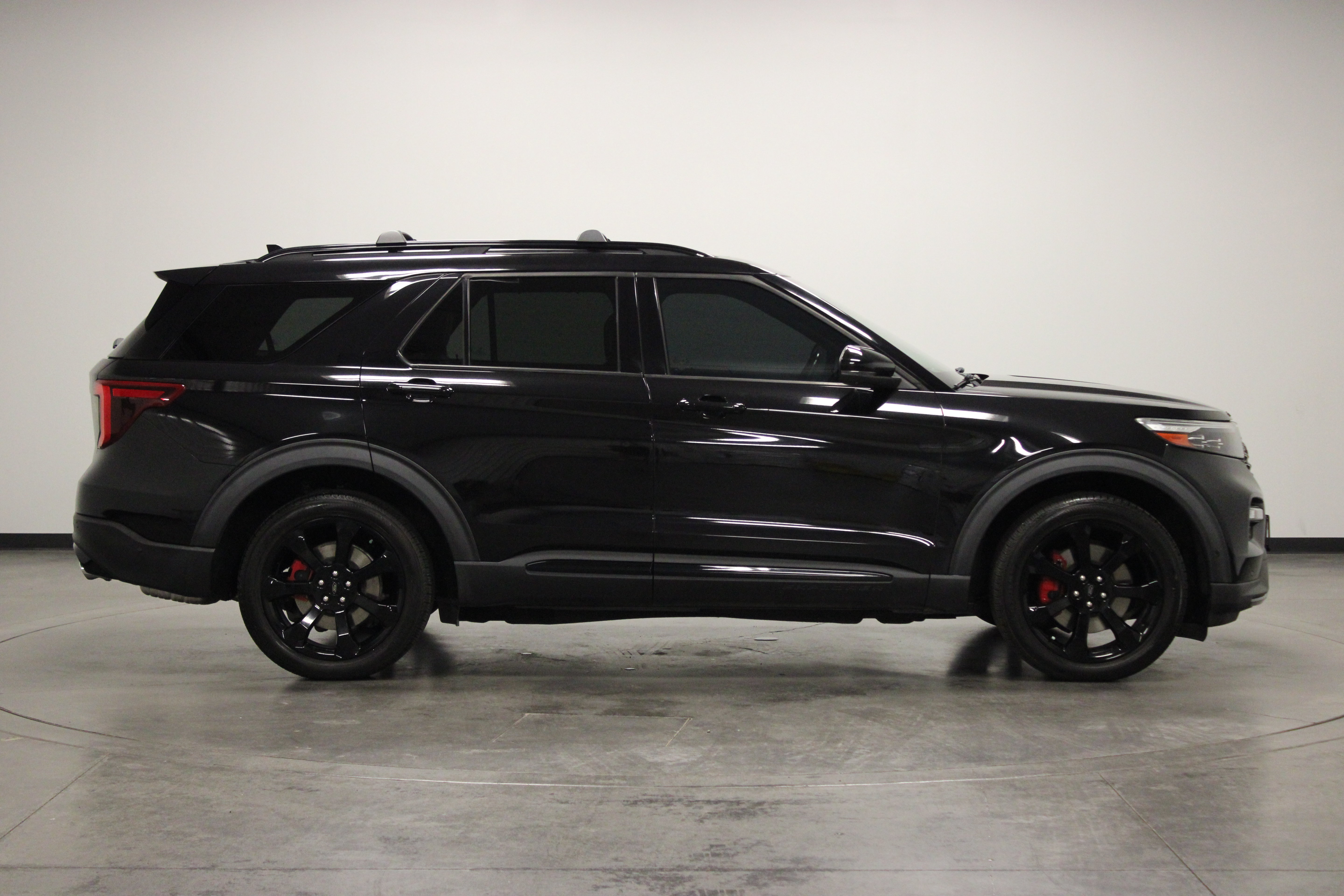 Used 2020 Ford Explorer ST w/ ST Street Pack AWD/4WD image 9