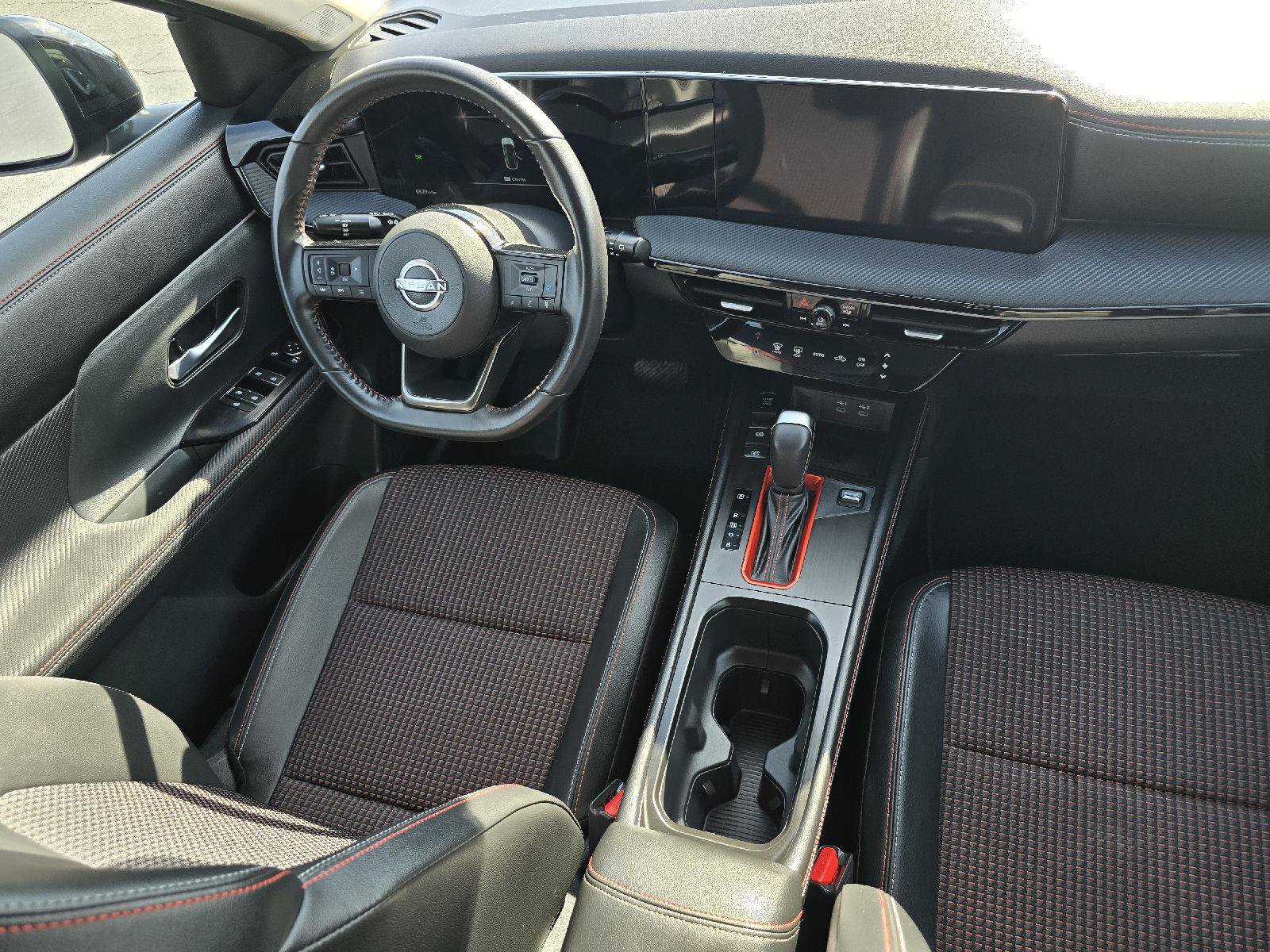 Used 2025 Nissan Kicks SR AWD/4WD image 15
