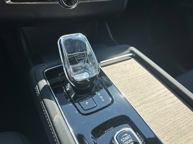 New 2026 Volvo XC90 B6 Plus w/ Protection Package Premier image 14