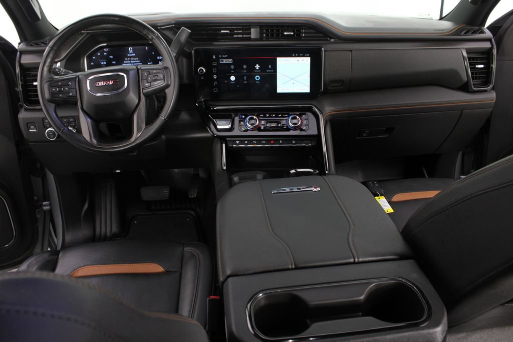 Used 2025 GMC Sierra 2500 AT4 w/ AT4 Premium Plus Package AWD/4WD image 13