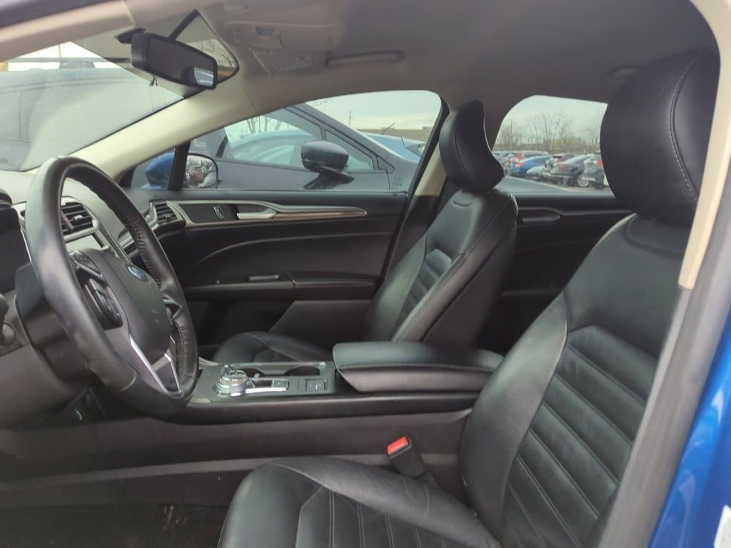 Used 2017 Ford Fusion Energi SE image 6