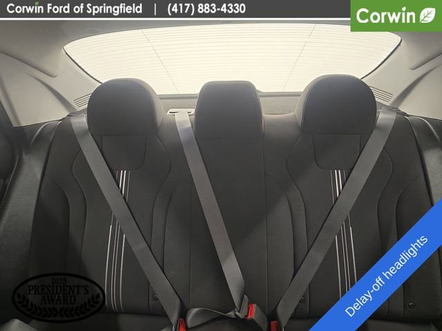 Used 2021 Hyundai Elantra Blue image 20