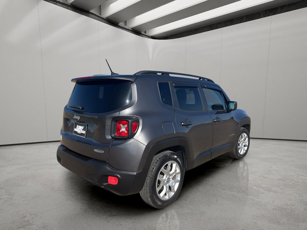 Used 2017 Jeep Renegade Latitude FWD image 5