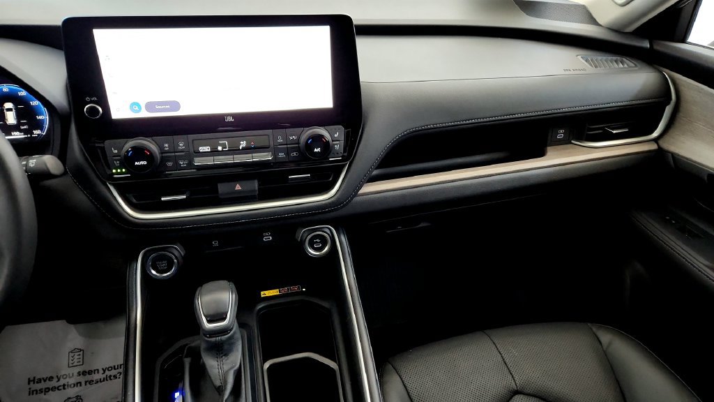 Certified 2025 Toyota Grand Highlander FWD image 38
