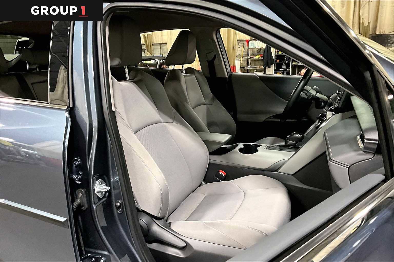 Certified 2021 Toyota Venza LE image 8