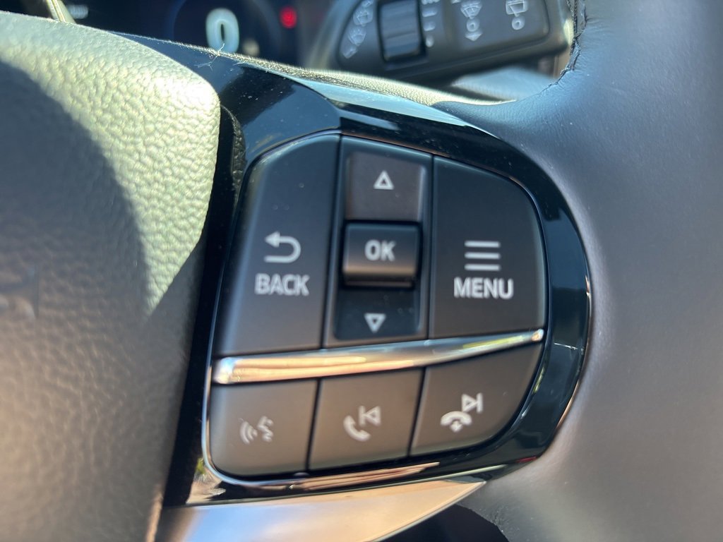 New 2026 Ford Explorer Platinum image 28