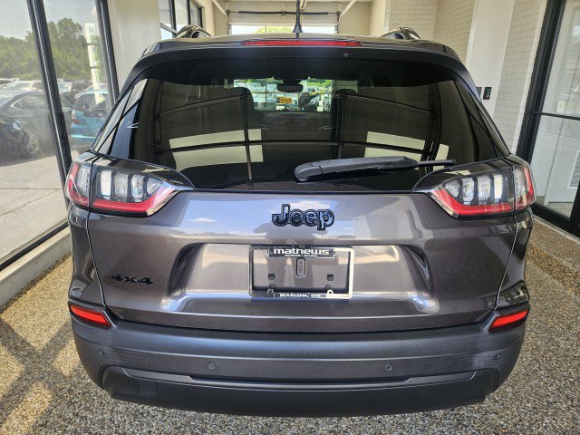 Used 2021 Jeep Cherokee Latitude Plus AWD/4WD image 4