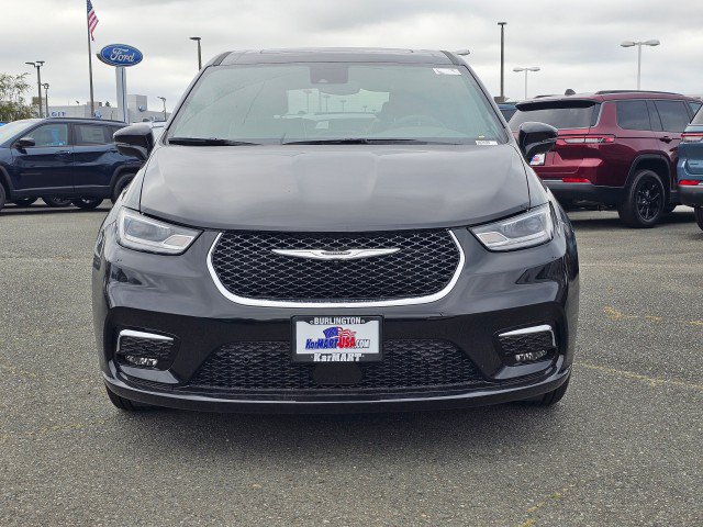 New 2026 Chrysler Pacifica Limited FWD image 8