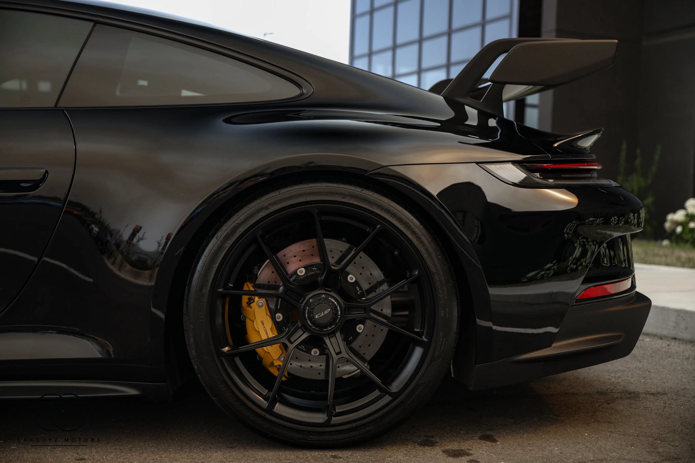 Used 2022 Porsche 911 GT3 RWD image 14