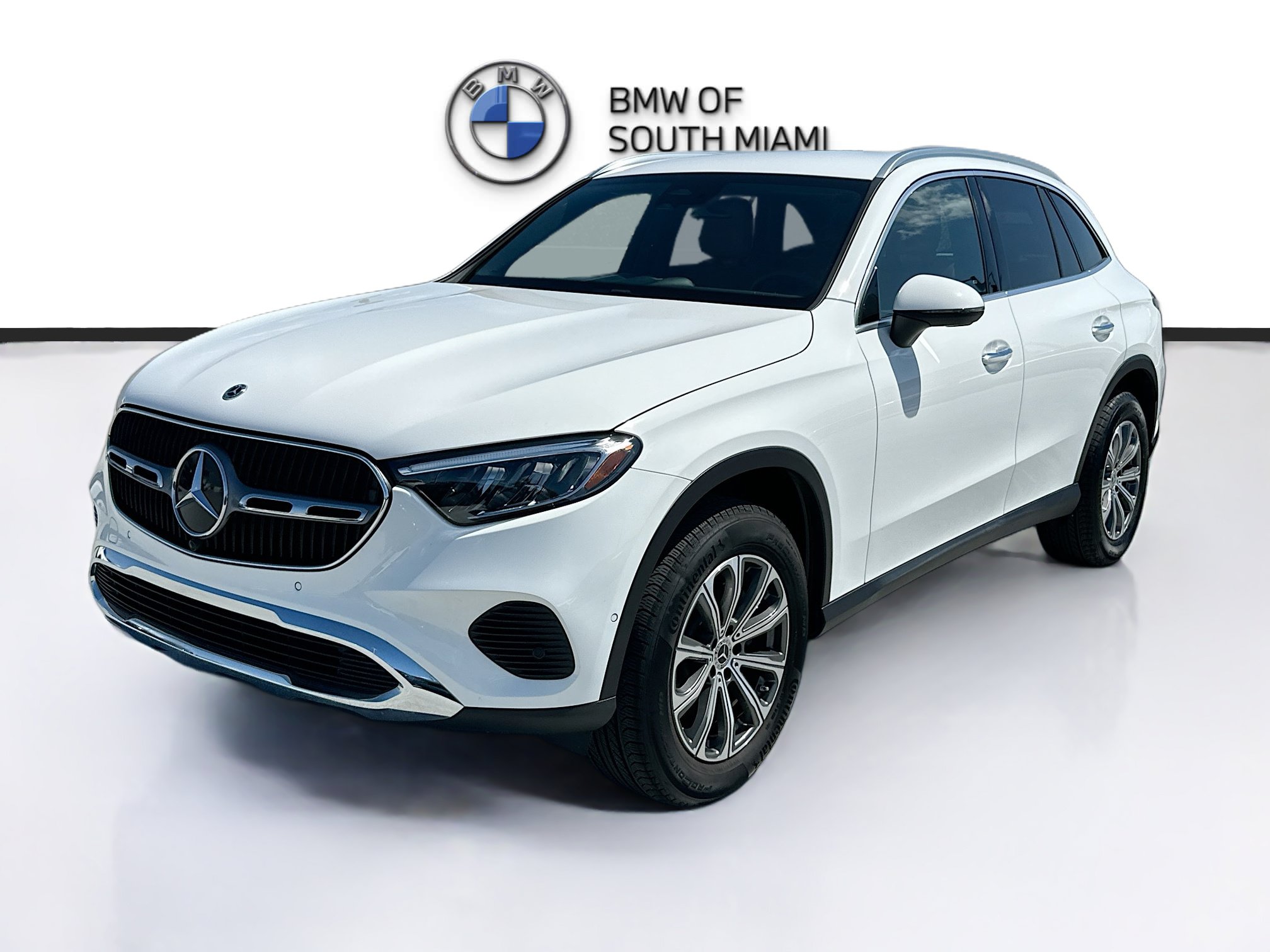 Used 2025 Mercedes-Benz GLC 300 image 3