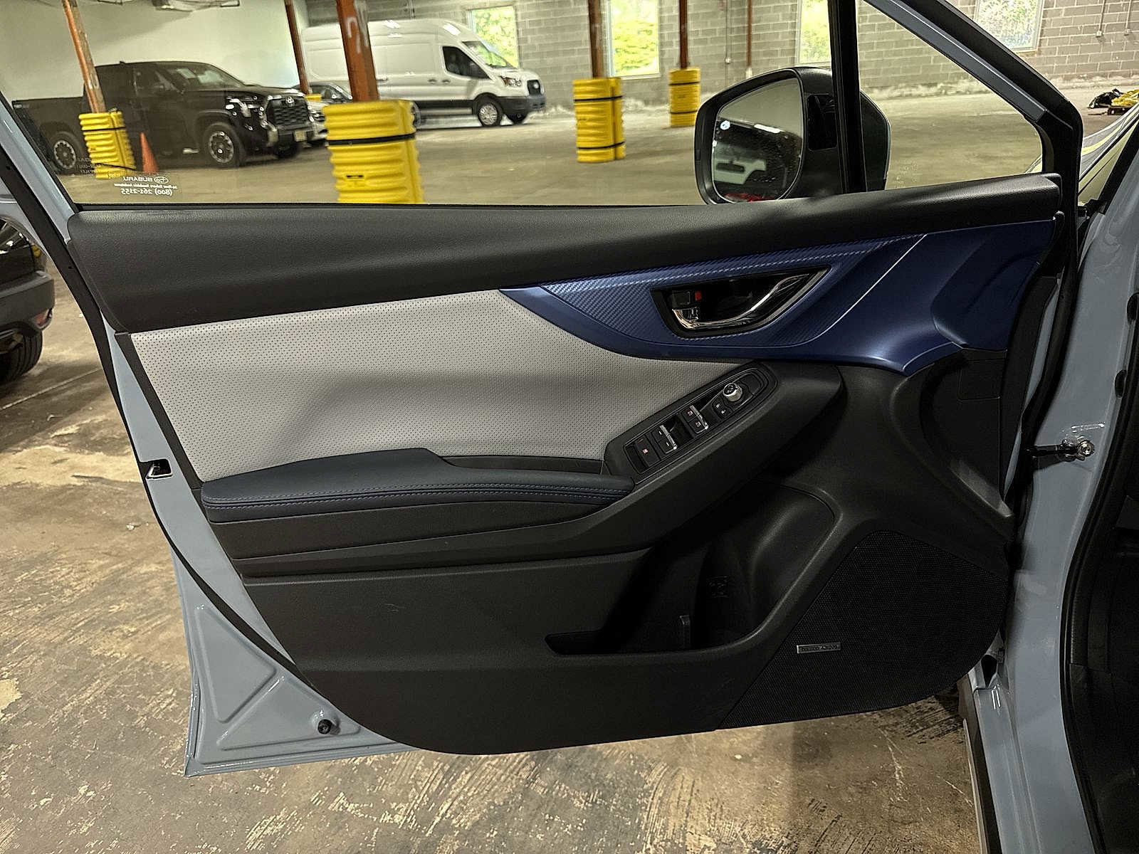 Used 2023 Subaru Crosstrek Hybrid w/ Moonroof Package w/Navigation AWD/4WD image 31