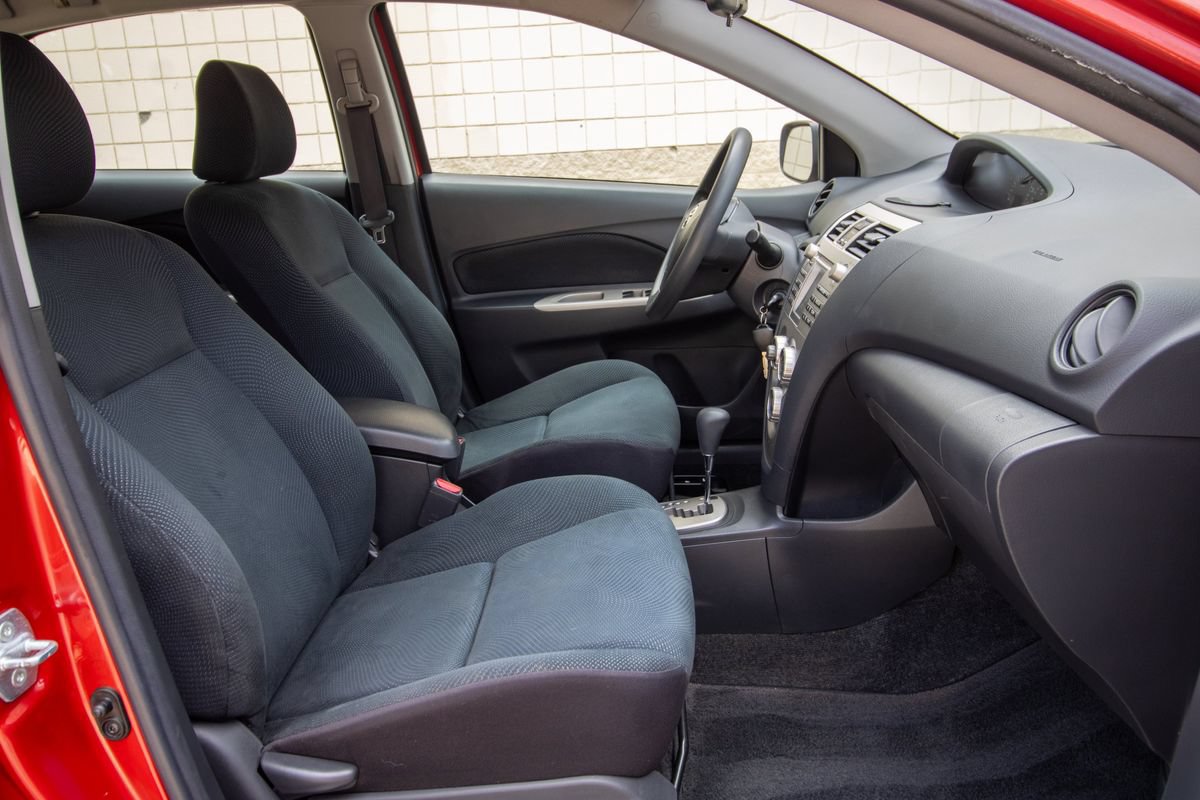 Used 2010 Toyota Yaris Sedan FWD image 20