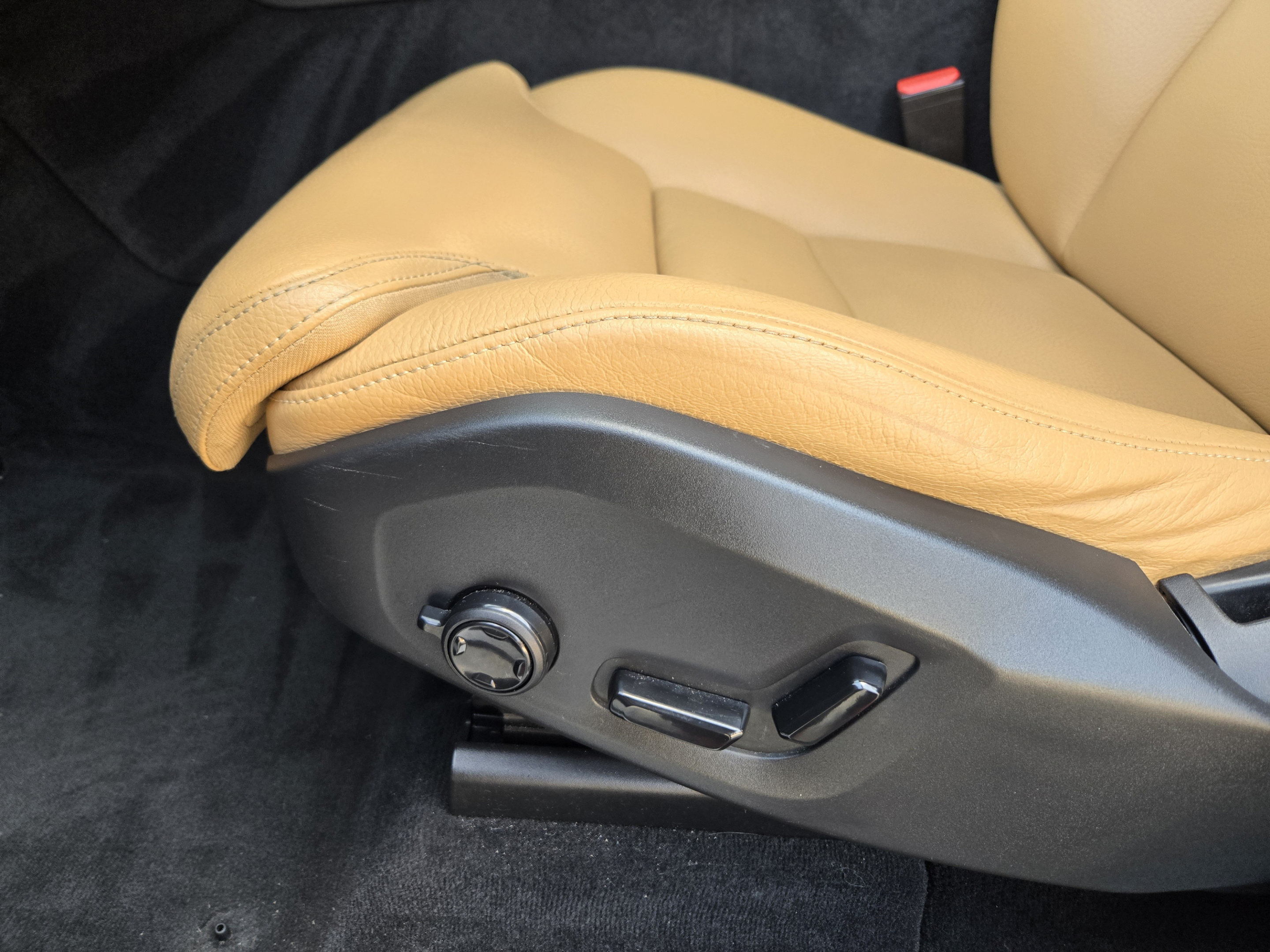 Used 2020 Volvo XC60 T6 Inscription AWD/4WD image 24