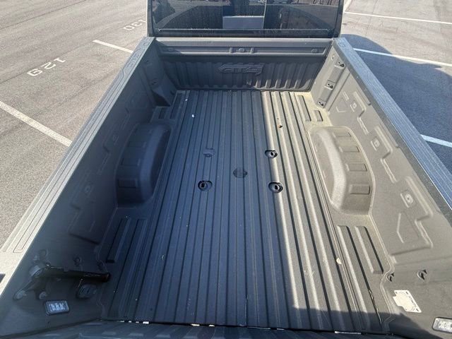 Used 2022 GMC Sierra 2500 AT4 w/ AT4 Preferred Package image 11