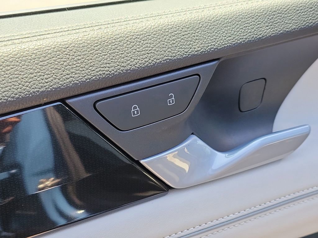 New 2026 Volkswagen Tiguan SEL R-Line image 14