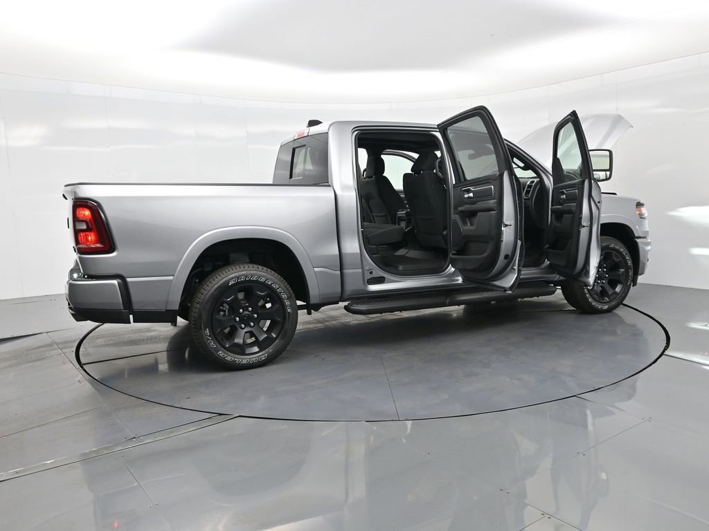 New 2026 RAM 1500 Big Horn AWD/4WD image 32