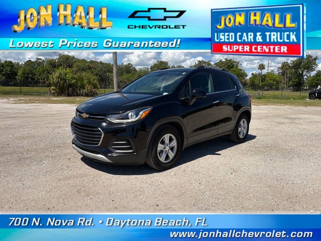 Used 2017 Chevrolet Trax LT w/ LT Convenience Package FWD image 2