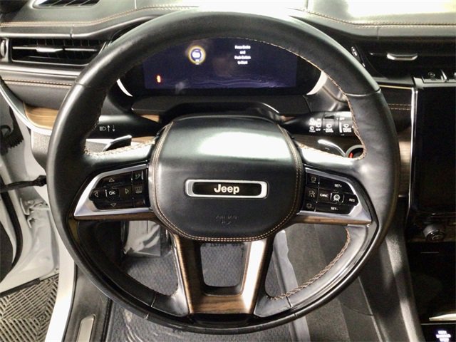 Used 2022 Jeep Grand Cherokee L Summit w/ Luxury Tech Group V image 21