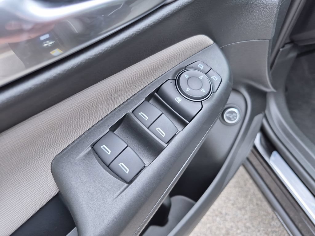 New 2026 Buick Envista Sport Touring FWD image 19