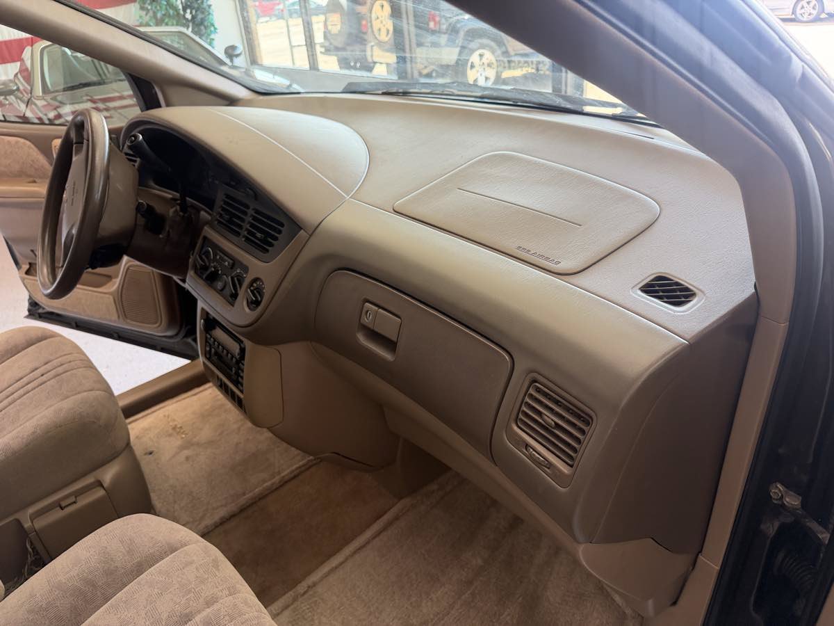 Used 2002 Toyota Sienna LE FWD image 12