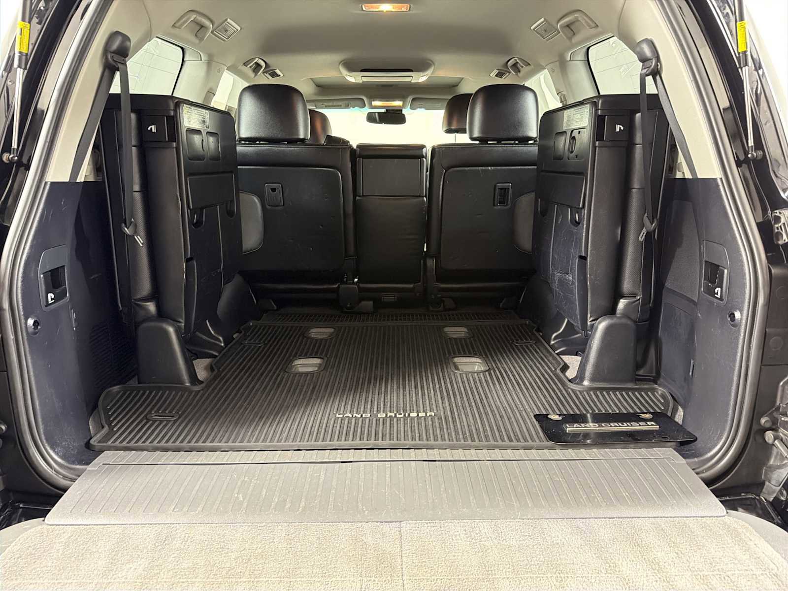 Used 2015 Toyota Land Cruiser AWD/4WD image 15