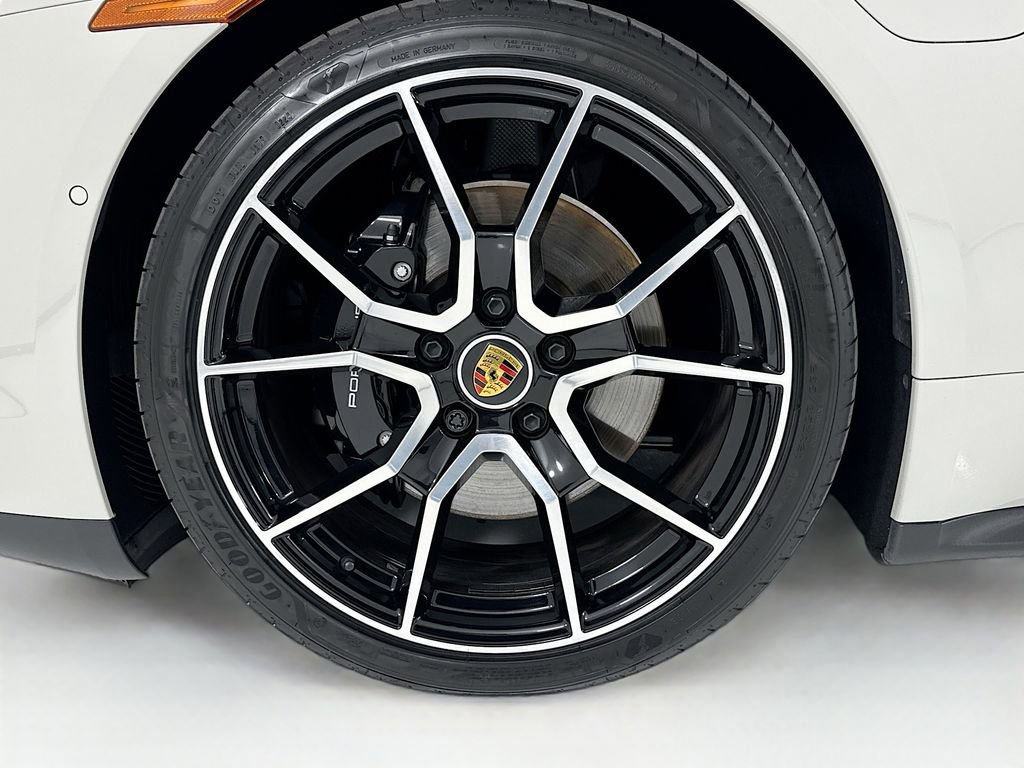 Certified 2024 Porsche Taycan 4S AWD/4WD image 31