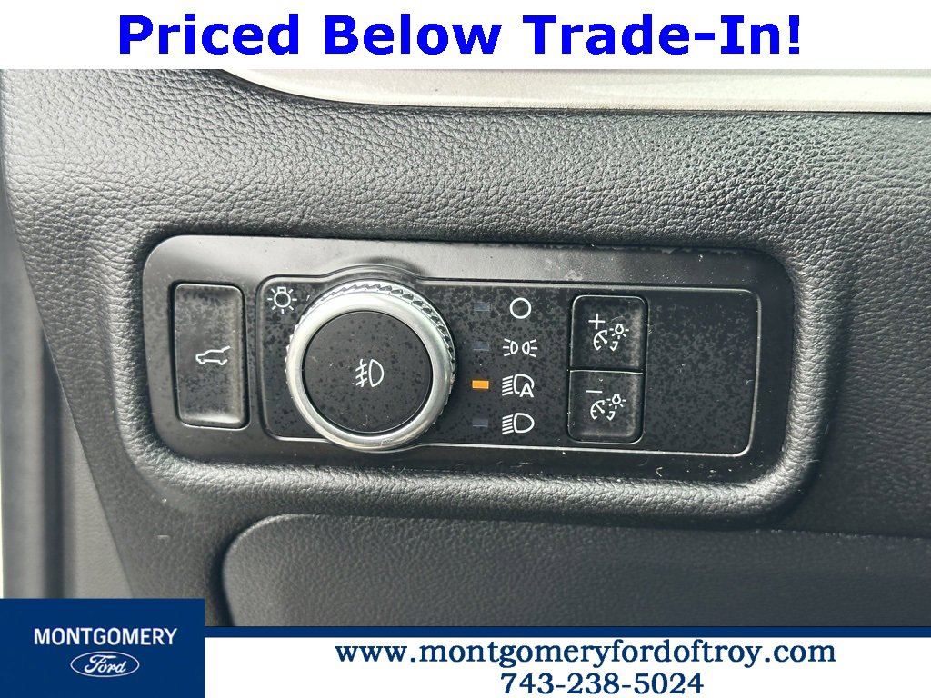 Used 2023 Ford Explorer XLT w/ Equipment Group 202A image 31