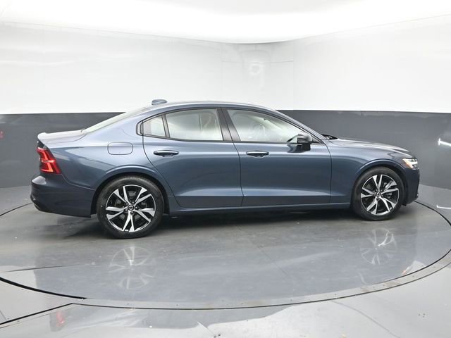 Used 2024 Volvo S60 B5 Core w/ Climate Package image 8