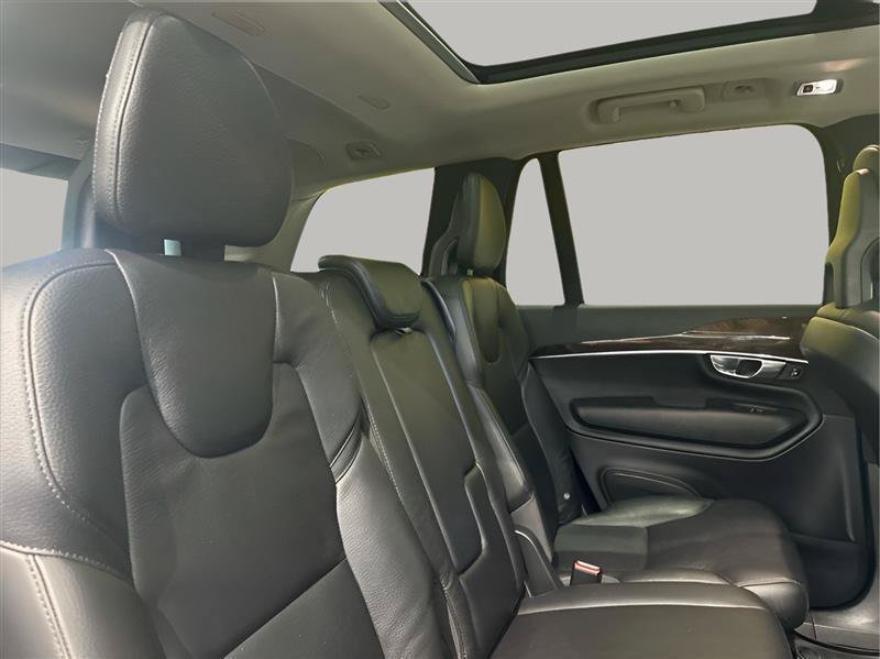 Used 2018 Volvo XC90 T6 Momentum w/ Convenience Package AWD/4WD image 19