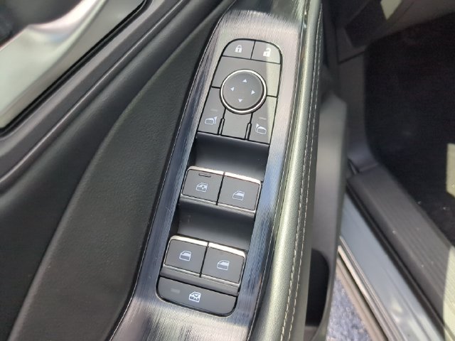 Used 2024 Nissan Rogue SL w/ SL Premium Package FWD image 21