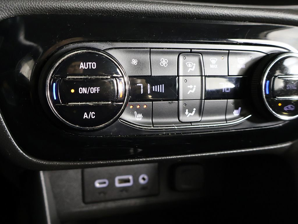 Used 2023 Buick Encore GX Select w/ Safety Package II image 41