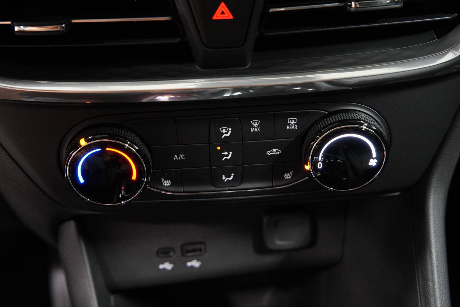 New 2026 Buick Encore GX Preferred w/ Comfort Package FWD image 35