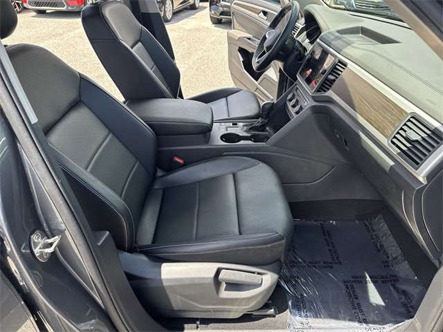 Used 2021 Volkswagen Atlas SE w/ Towing Package image 10