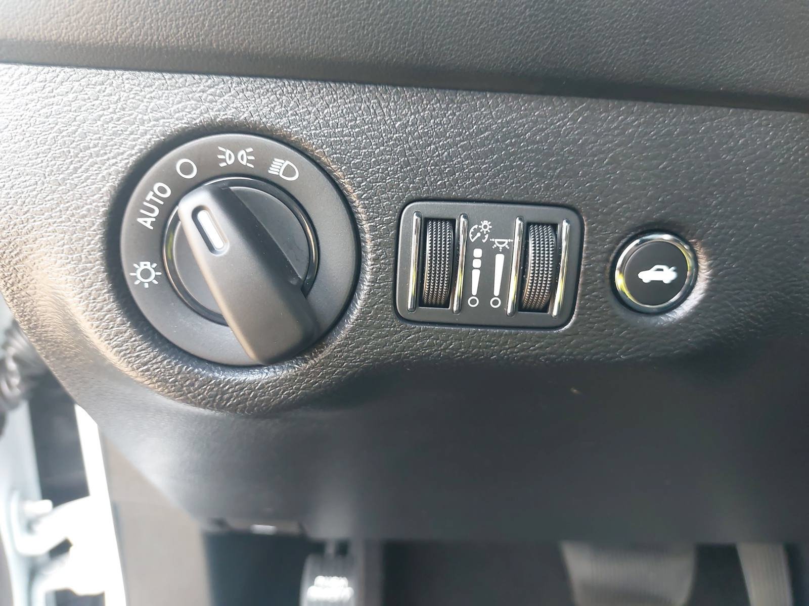 Used 2023 Dodge Challenger SRT Hellcat RWD image 25